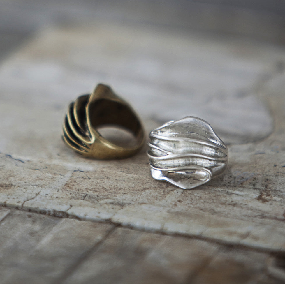 Tutti antique silver finish chunky ruffle ring - Ellimonelli