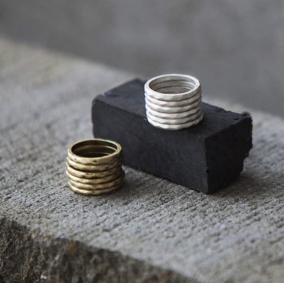 Tutti antique gold finish hammered stacking ring set - Ellimonelli