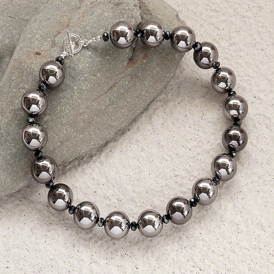 Renée gunmetal and hematite crystal necklace by Elli