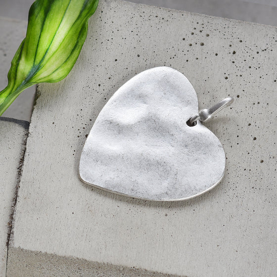 Tutti antique silver finish large hammered heart charm - Ellimonelli