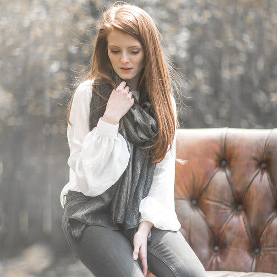 Tutti marble effect black/stone scarf with contrasting trim - Ellimonelli